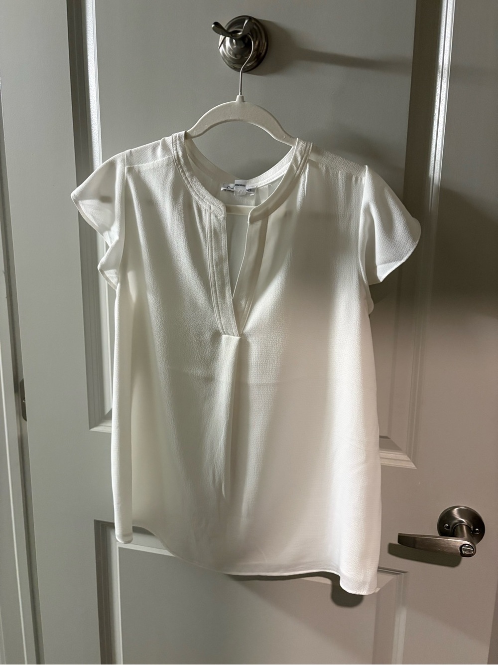 Calvin Klein Ivory Split-Neck Short Sleeve Blouse